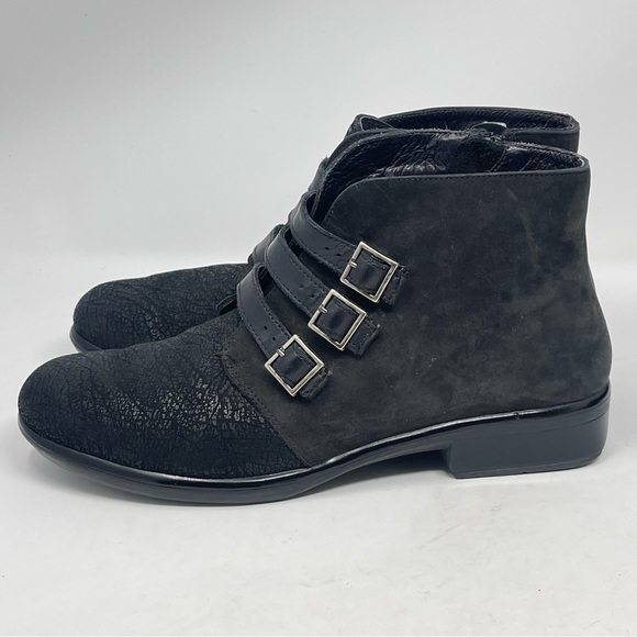 NAOT Calima Ankle Boots Womens 8 Black Crackled Leather 3 Buckle Straps Side Zip - Picture 2 of 13